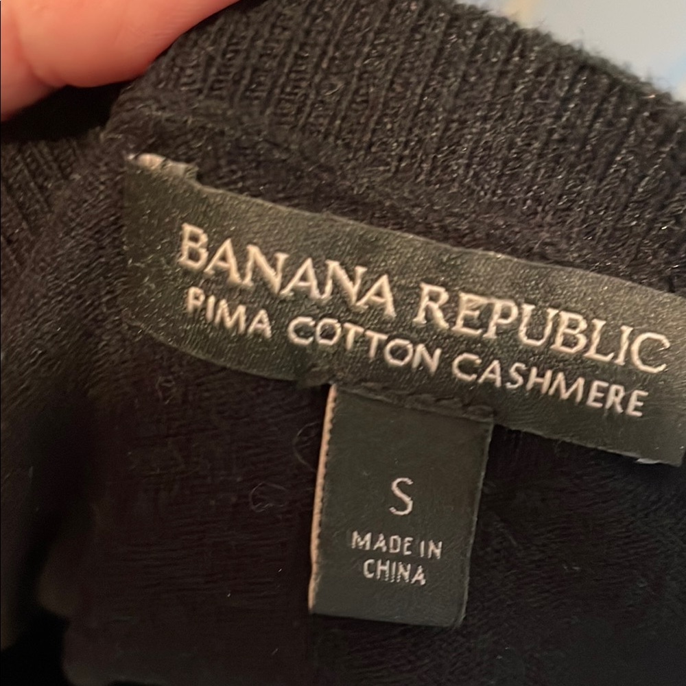 Banana Republic Classic Black Knitwear